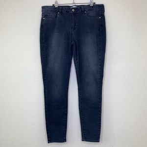 PAIGE Jeans Verdugo Ankle Skinny Size 32